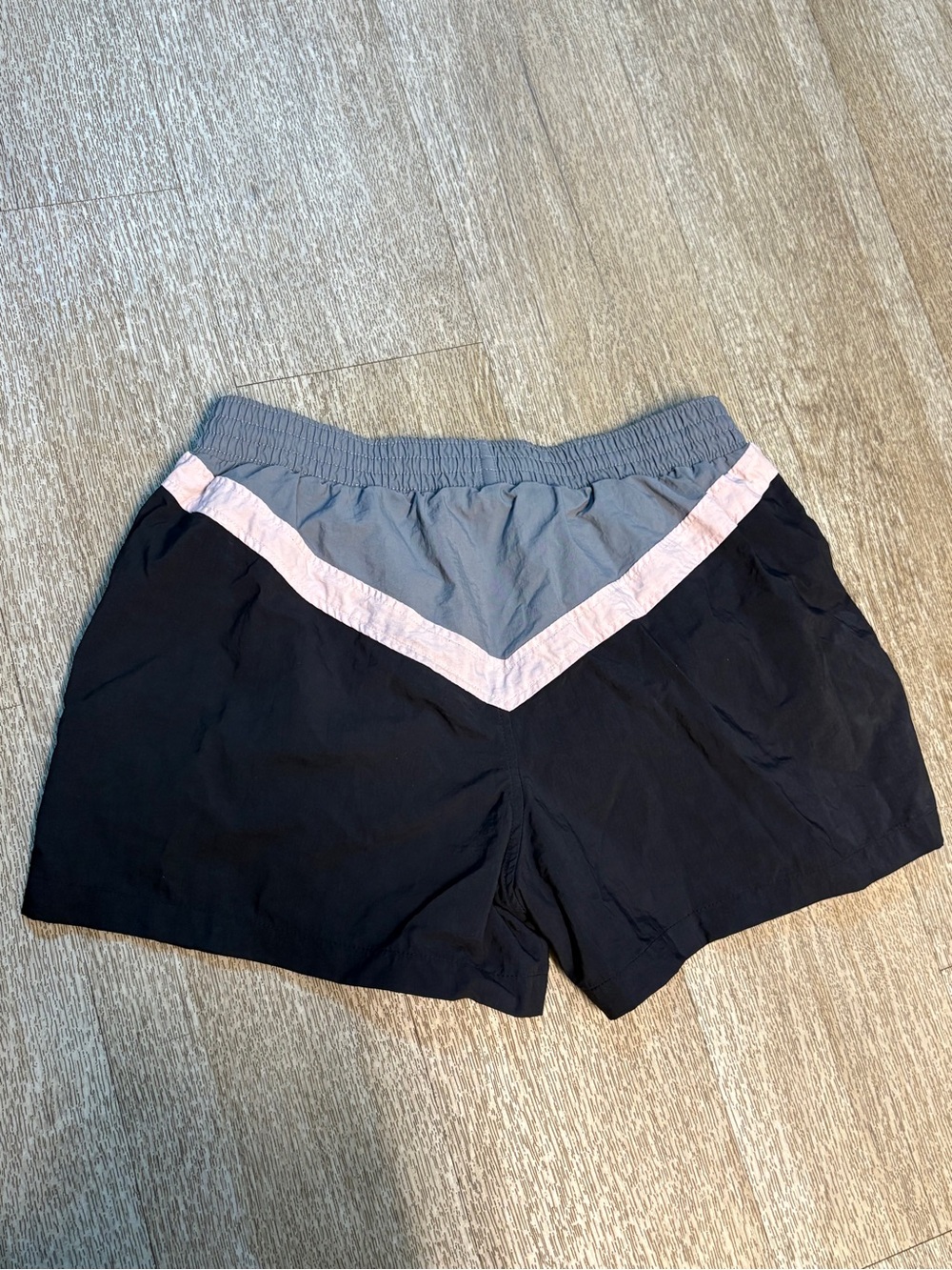 FENDI MENS EYES SWIM SHORTS SIZE 46(US S) - Picture 11 of 14